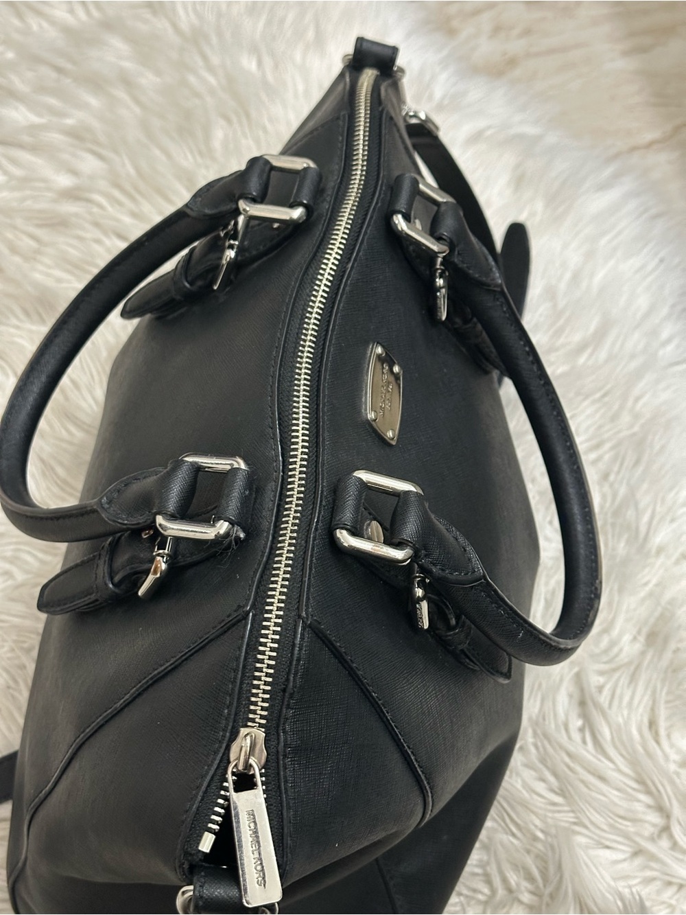 Michael Kors Large Satchel - Picture 10 of 10